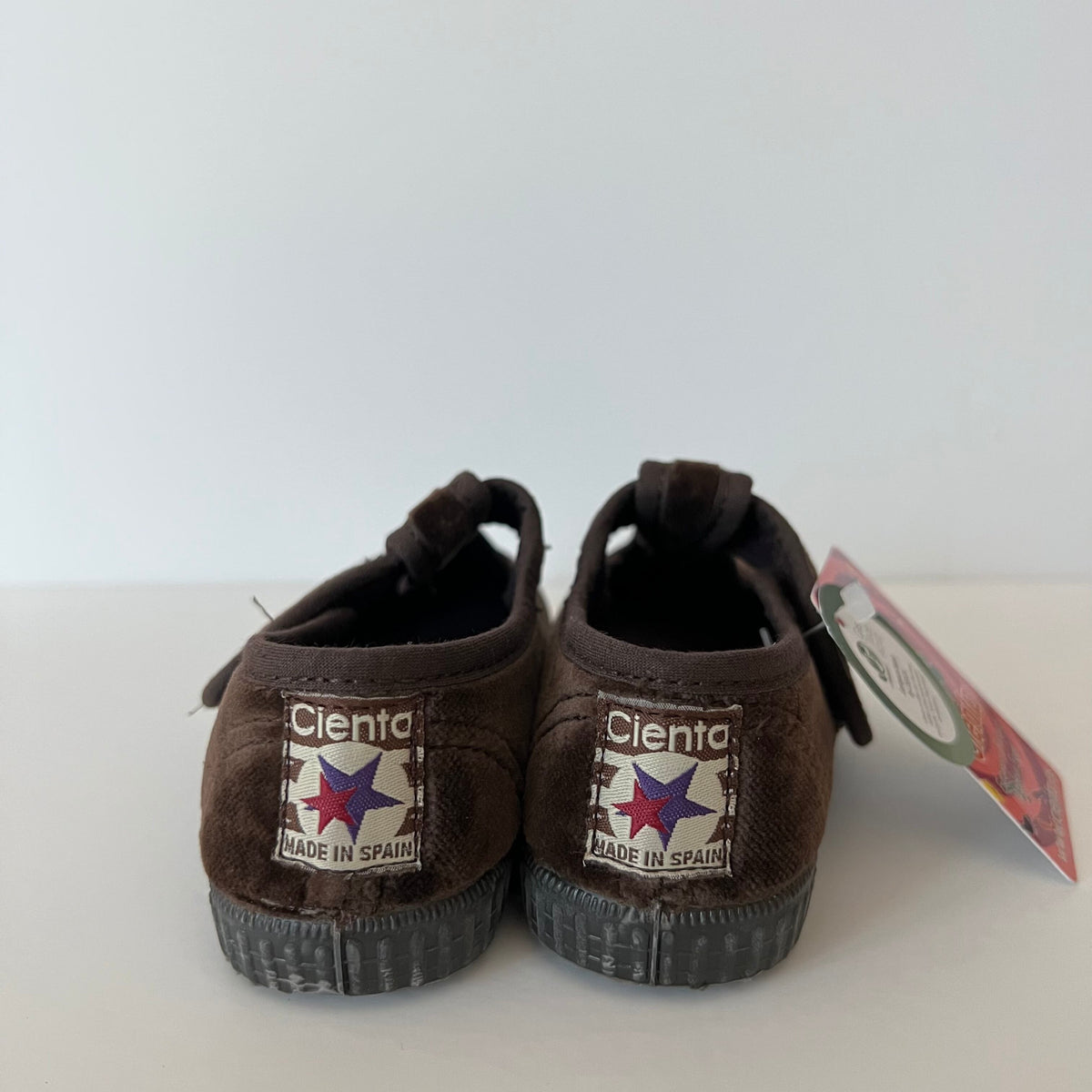 Cienta  / VELOUR T STRAP SHOES - brown / 977075