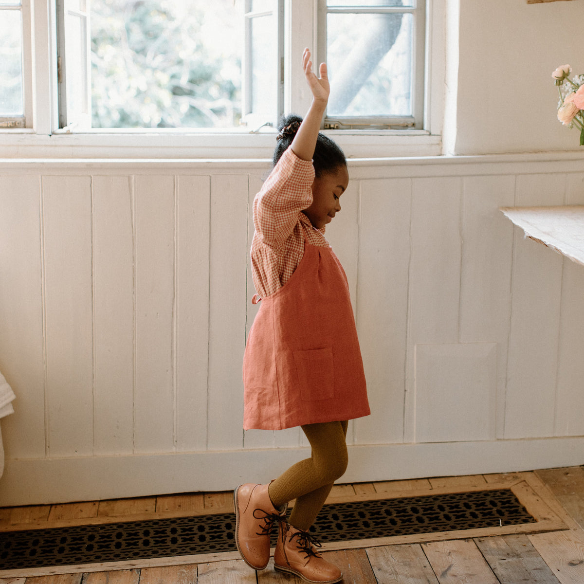 Nellie Quats / Marbles Pinafore