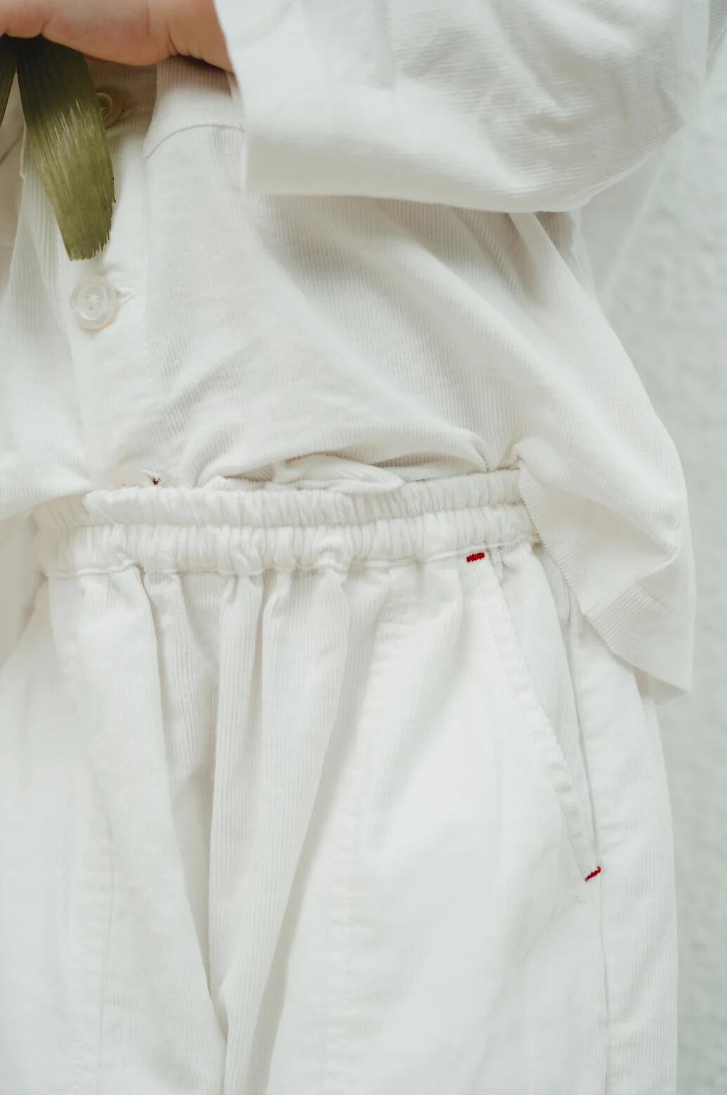 SUKOU / boston pants - white