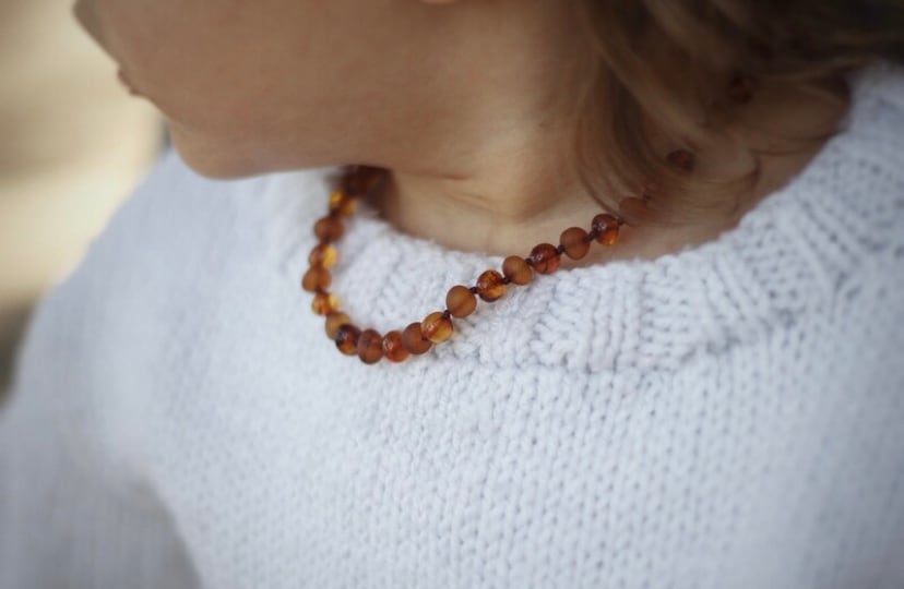 ASH generation / AMBER NECKLACE