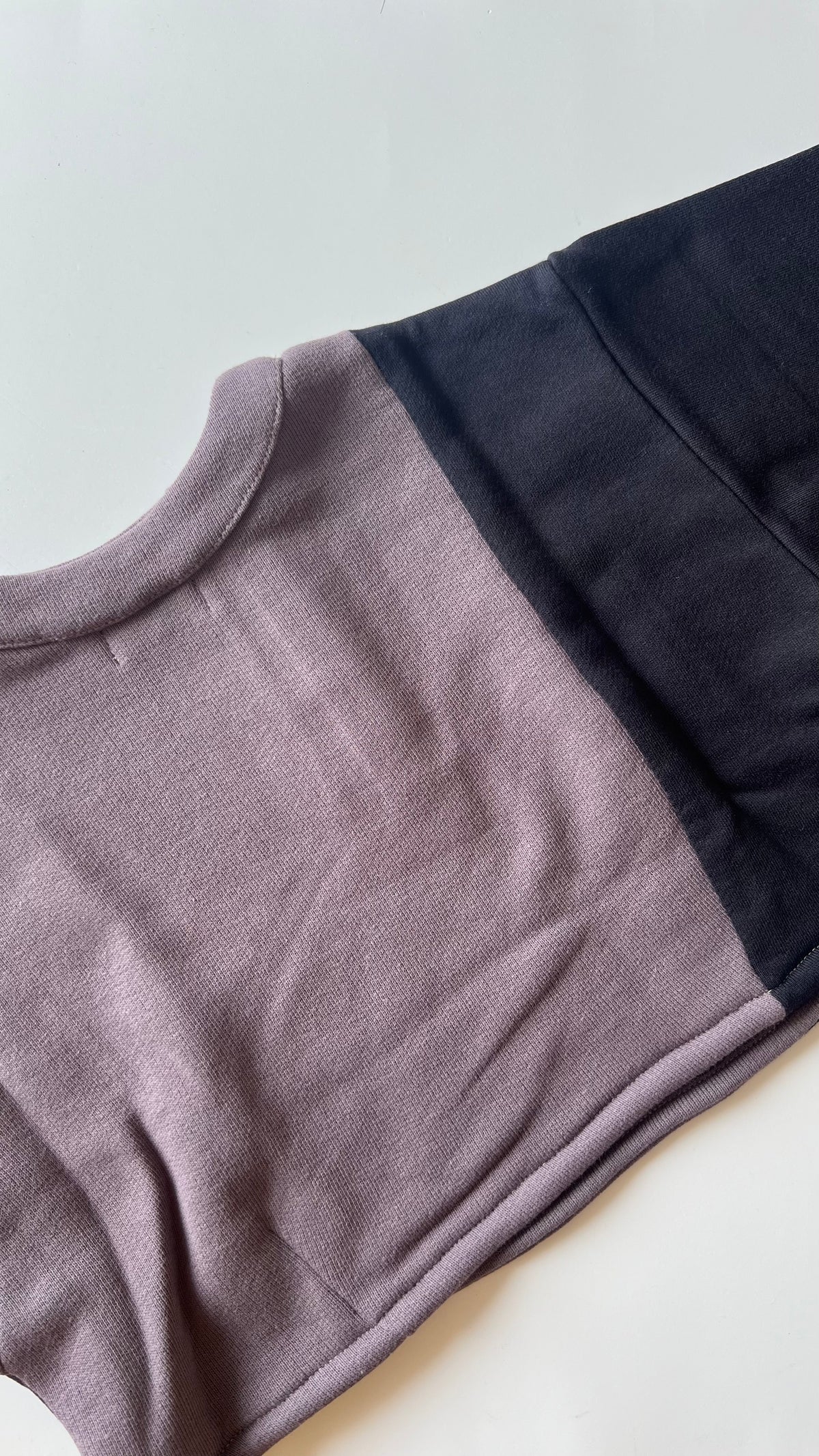 HELLO LUPO / Adam Top - Licorice/Grape