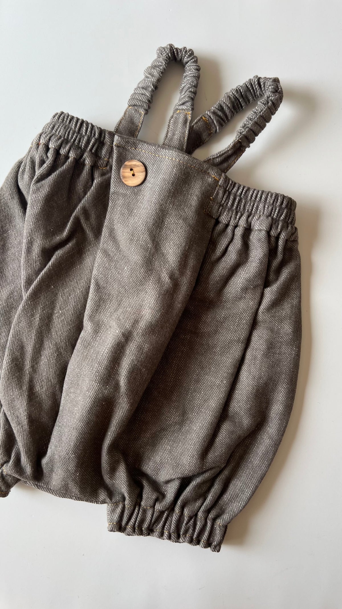 HELLO LUPO / Dalston Bloomers - Cocoa wash