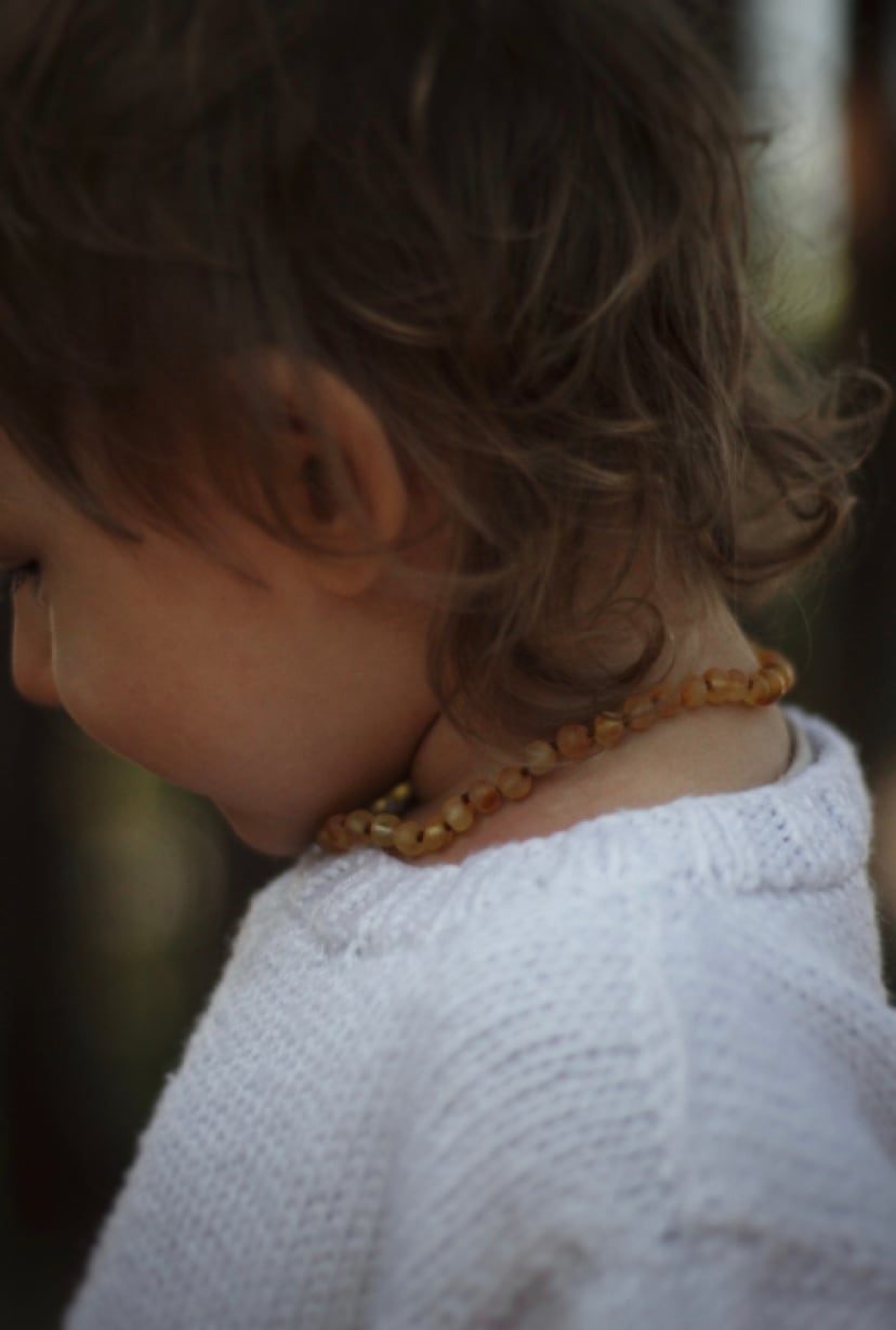 ASH generation / AMBER NECKLACE